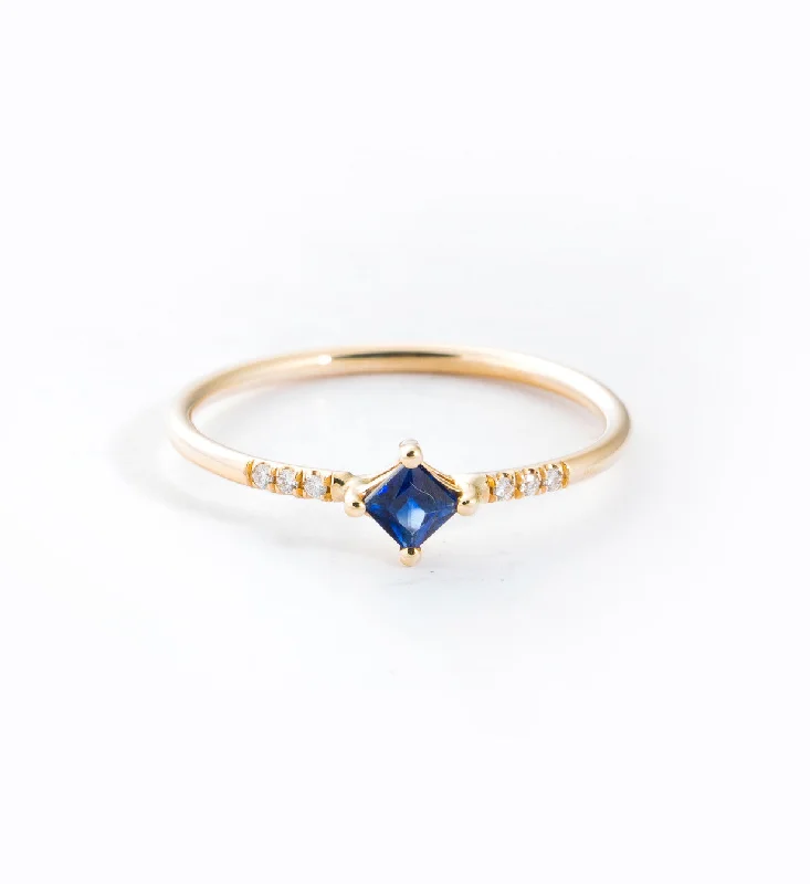 women diamond rings -Gold Sapphire Point Equilibrium Ring