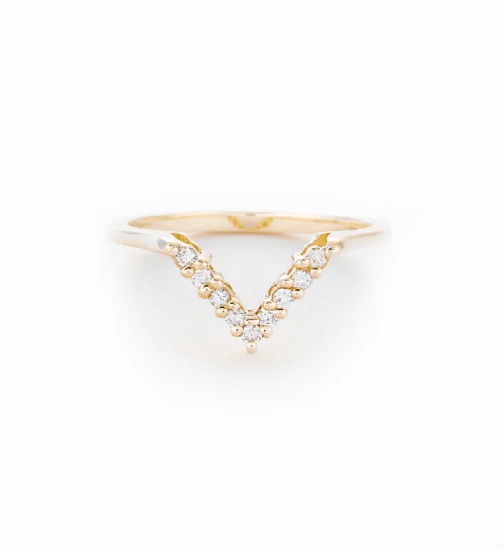 women ring sets -White Diamond Chevron Band