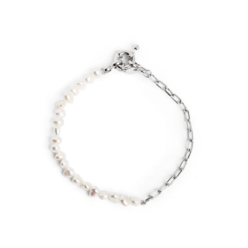 women engraved cuff bracelets -Chic Pearl Bracelet