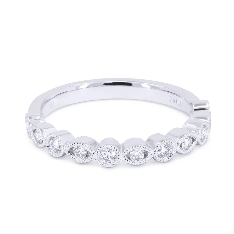 women cushion diamond rings -14K White Gold,white Diamond Ring