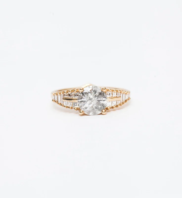 women luxury engagement rings -Snowy Diamond Ring