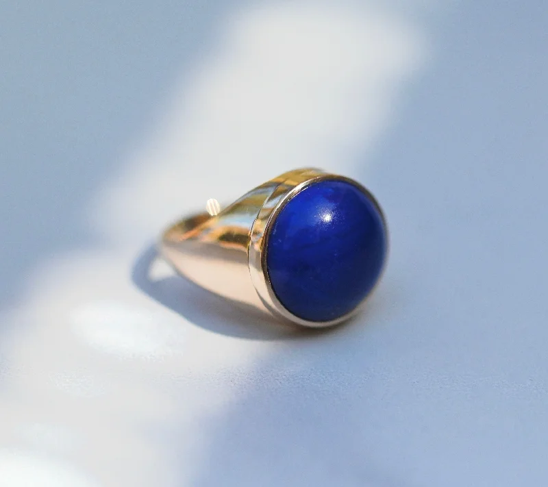 women custom rings for women -Round Lapis Lazuli 14k Gold Signet Ring - size 7.5