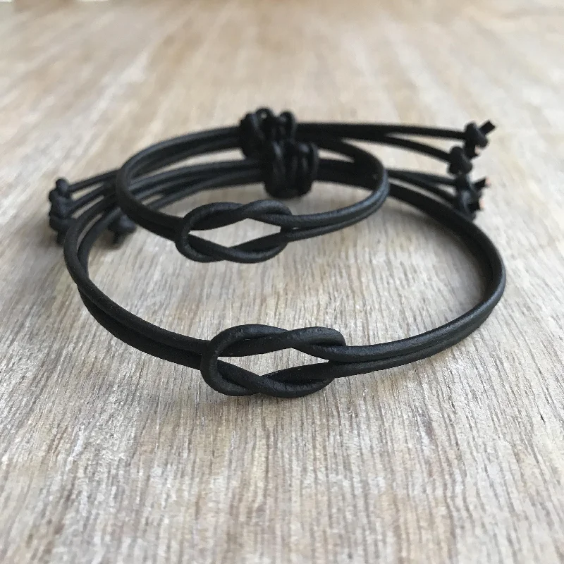 women personalized bracelets -North Venice Set, Black Couple Bracelets, His and hers Bracelets, Celtic Knot Matching Bracelets, Set of 2  LC001129